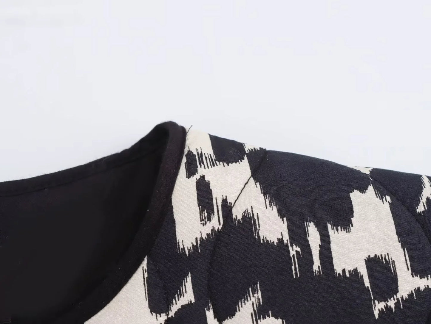 Snake Skin Print Long Sleeve Jacket - Womens Fashion Outerwear 2024 - ZOOMNSTORE