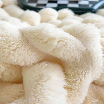 Plush Sofa and Bed Blanket - Soft Fluffy Multifunctional Throw - ZOOMNSTORE