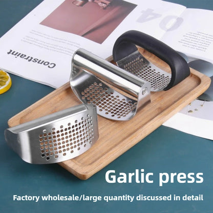 Stainless Steel Garlic Press | Manual Garlic Crusher & Ergonomic Squeezer - ZOOMNSTORE