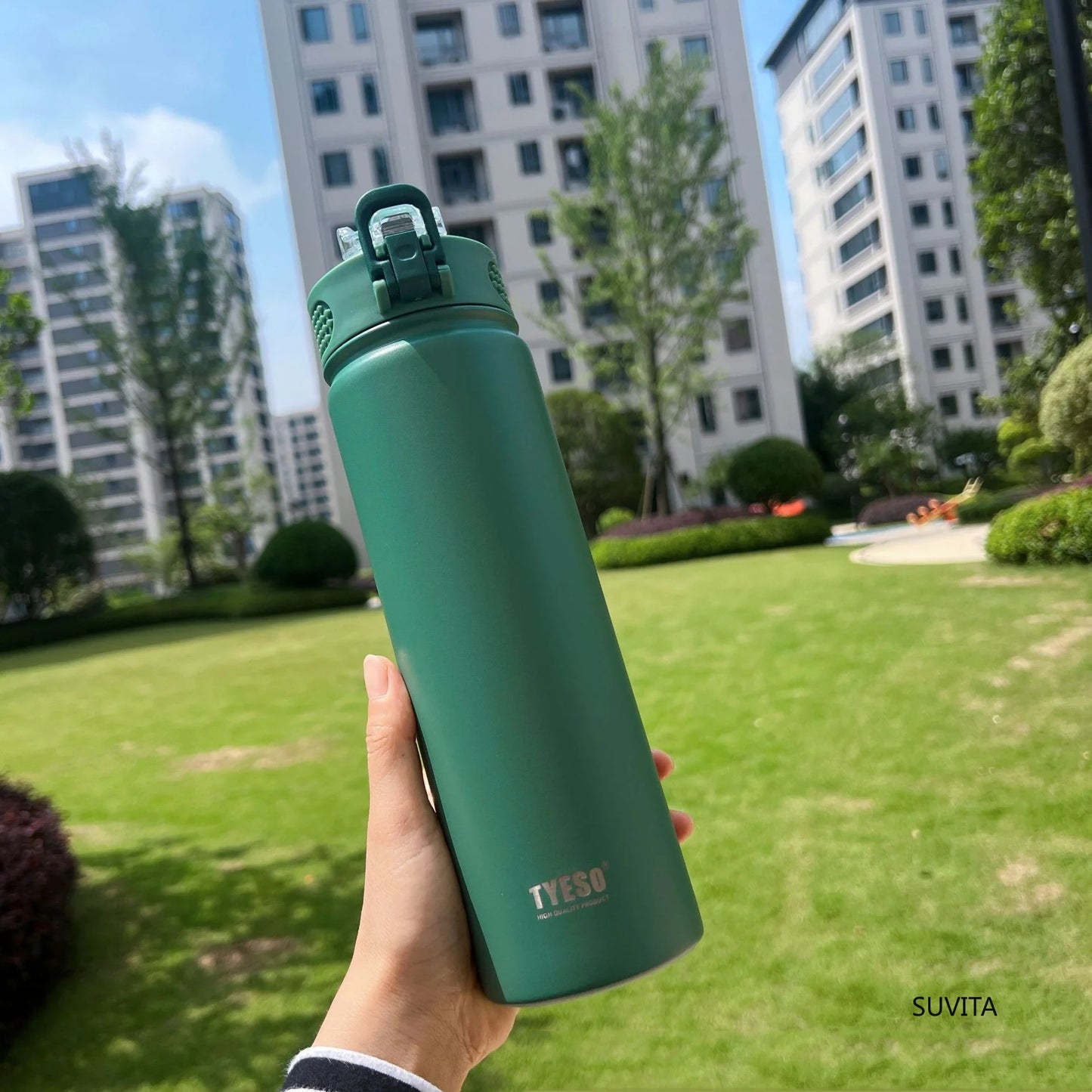 Stainless Steel Thermos - Vacuum Flask 600ML/750ML Leak-Proof Thermal Water Bottle - ZOOMNSTORE