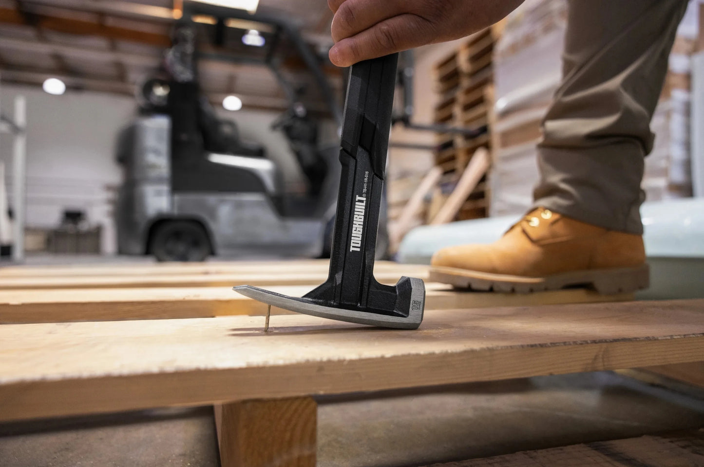 TOUGHBUILT Steel Rip Hammer - 16 oz  18 oz Smooth Face Hand Tools - ZOOMNSTORE