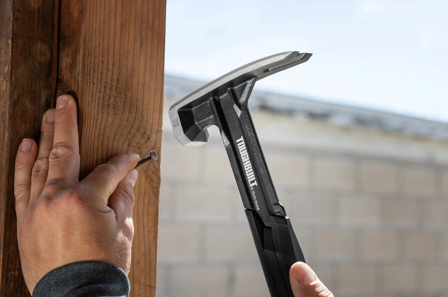 TOUGHBUILT Steel Rip Hammer - 16 oz  18 oz Smooth Face Hand Tools - ZOOMNSTORE