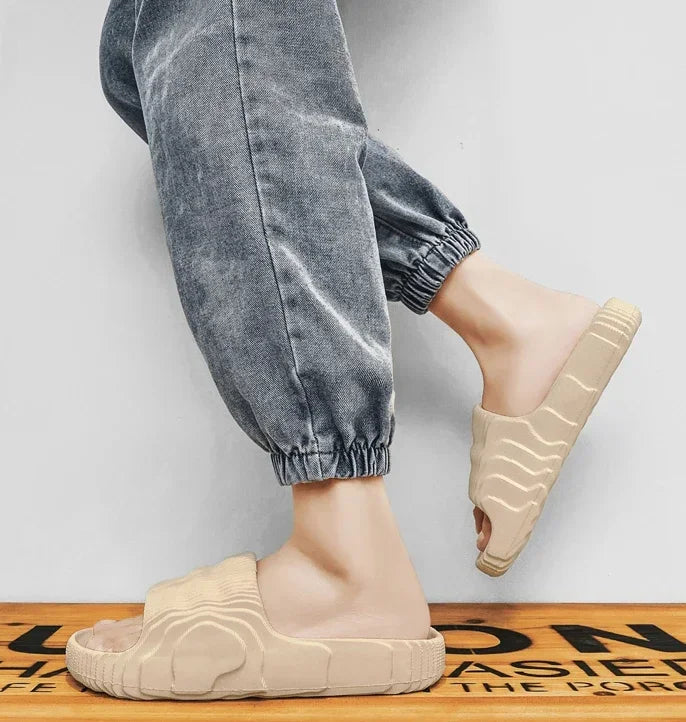 Couple Summer Indoor Slippers - Soft Skid-Proof Bathroom Flip Flops - ZOOMNSTORE