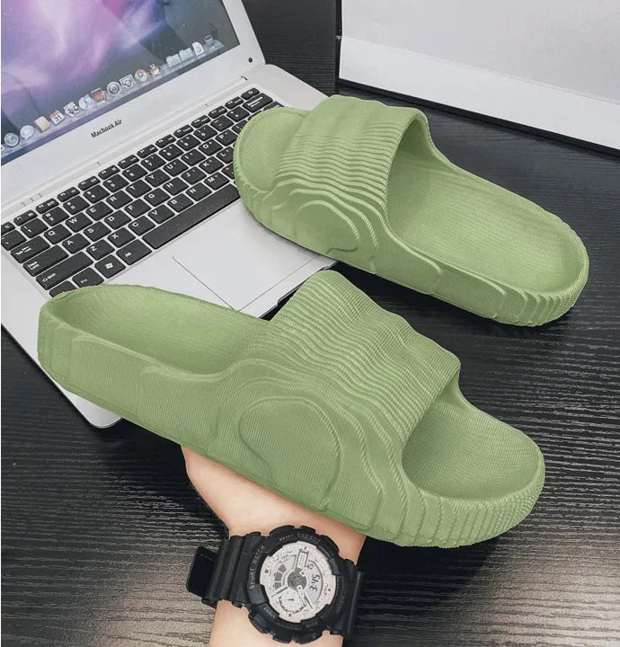 Couple Summer Indoor Slippers - Soft Skid-Proof Bathroom Flip Flops - ZOOMNSTORE