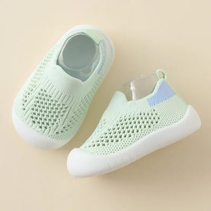 Breathable Knitted Toddler Sneakers - Boys  Girls Slip-On Casual Shoes - ZOOMNSTORE
