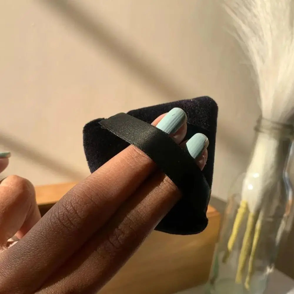 Triangle Powder Puff – Velvet Cotton Cosmetic Puff for Smooth Makeup Finish - ZOOMNSTORE