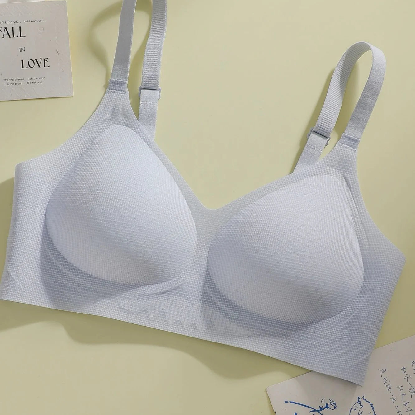 Underwire Bra - Seamless V-Neck Gathering Support, Comfortable Women's Lingerie - ZOOMNSTORE