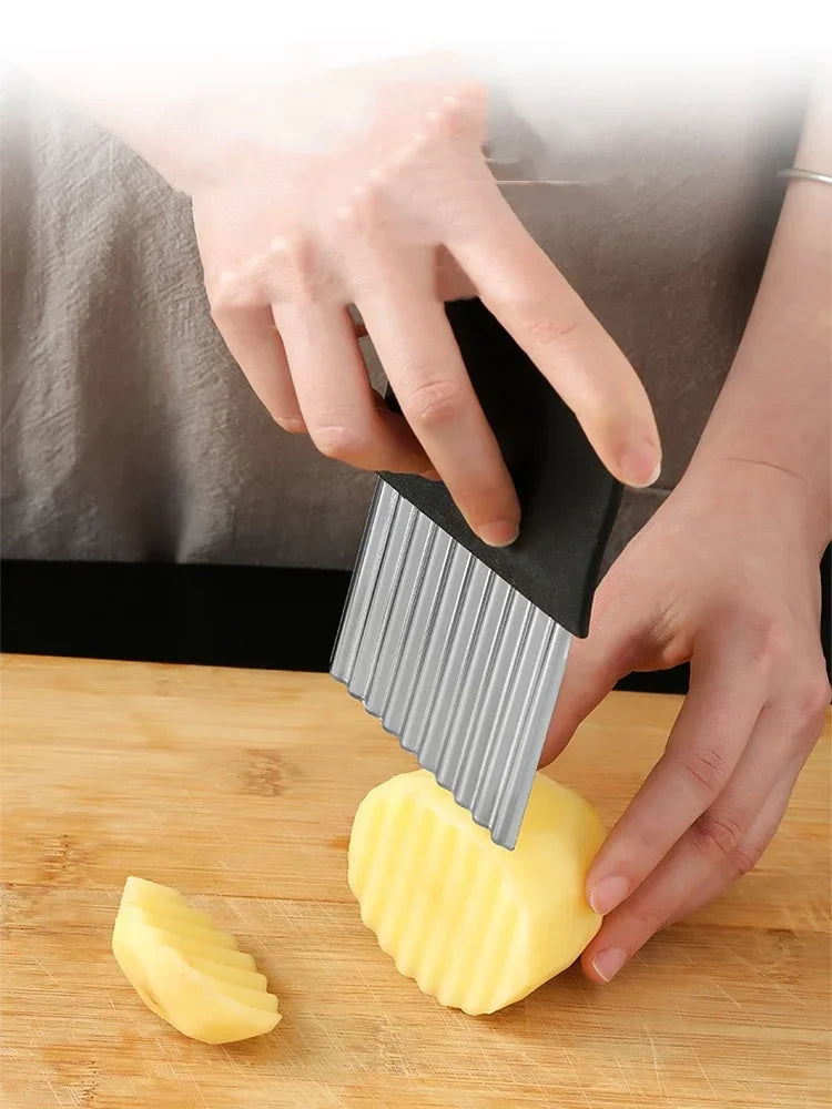 Vegetable Cutter Stainless Steel Potato Chip Slicer - Crinkle Cut Knife Tool - ZOOMNSTORE