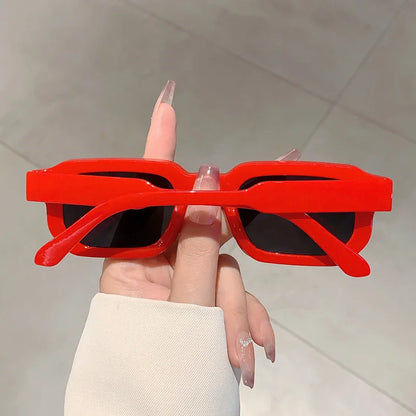 Vintage Rectangle Frame Sunglasses - Retro UV400 Eyewear for Men and Women - ZOOMNSTORE