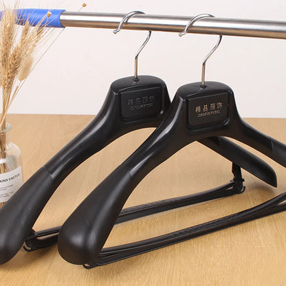 Wide Shoulder Clothes Hanger – 5pcs Durable Plastic Suit Coat Organizers - ZOOMNSTORE