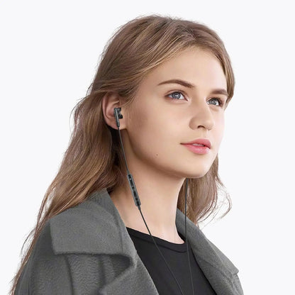 Wired In Ear Headphones – USB Type C Headphones With Microphone & Volume Control - ZOOMNSTORE