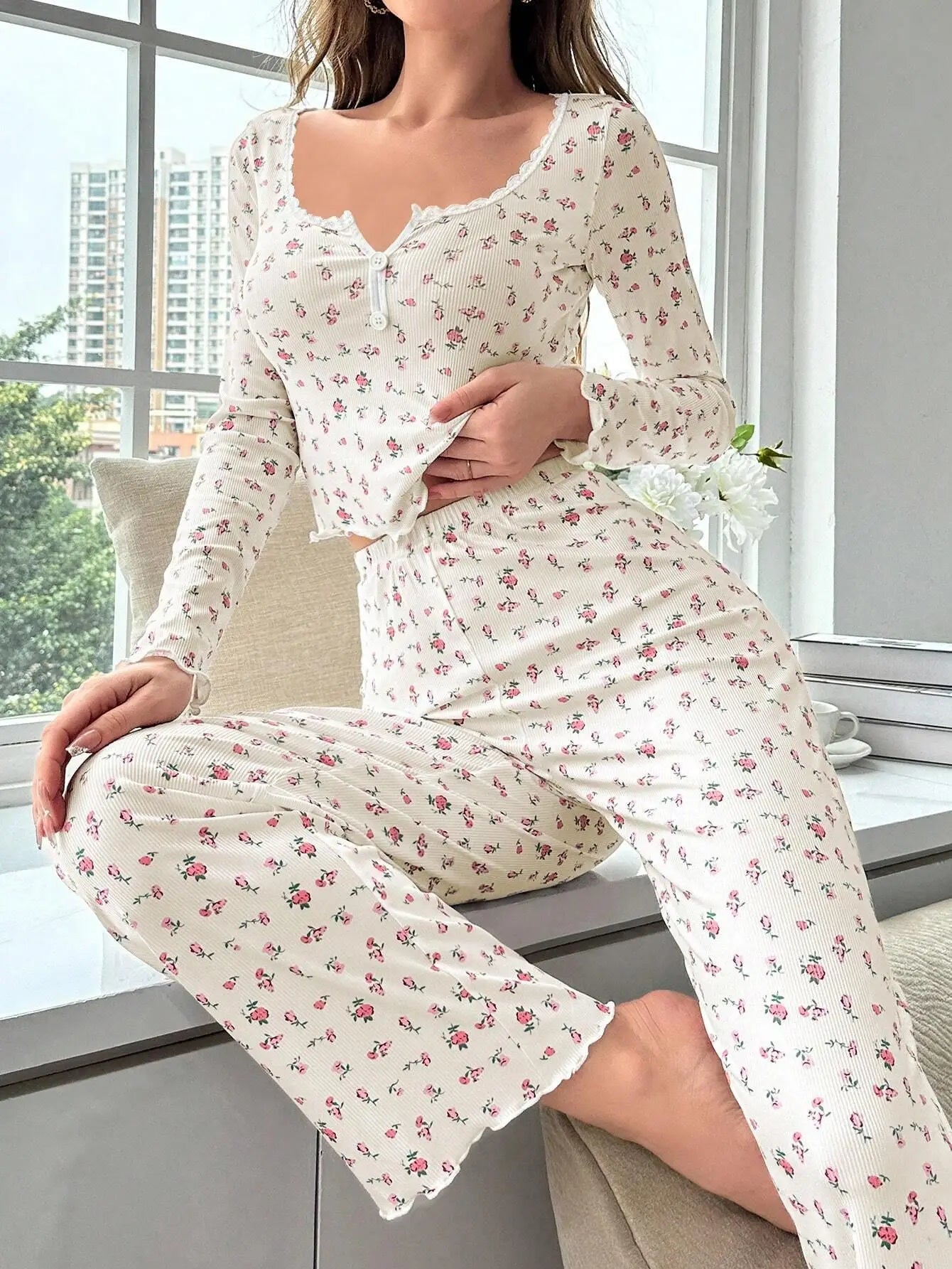 Floral Sleepwear Set - Womens Long Pant Pajamas with Lettuce Trim - ZOOMNSTORE