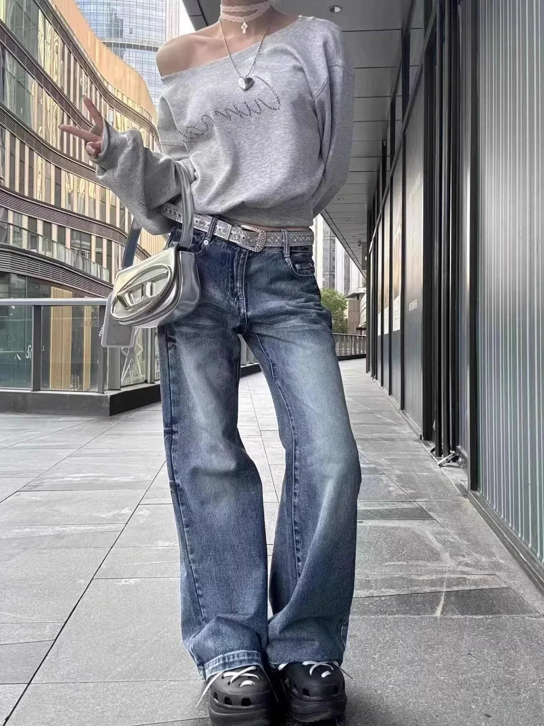 Cropped Off-Shoulder Hoodie - Womens Baggy Fashion Sweatshirt Aesthetic Streetwear - ZOOMNSTORE