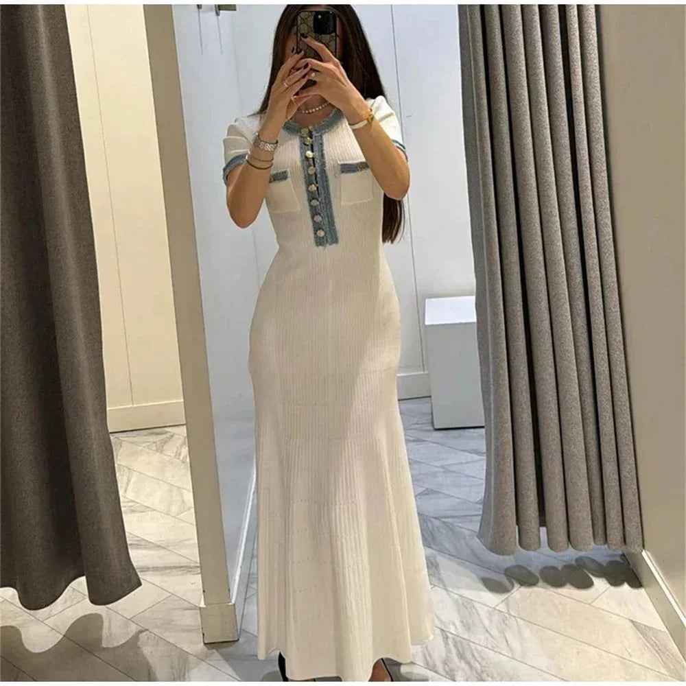 Women Knit Maxi Dress - Elegant Contrasting O-Neck Bodycon Dress With Metal Buttons - ZOOMNSTORE