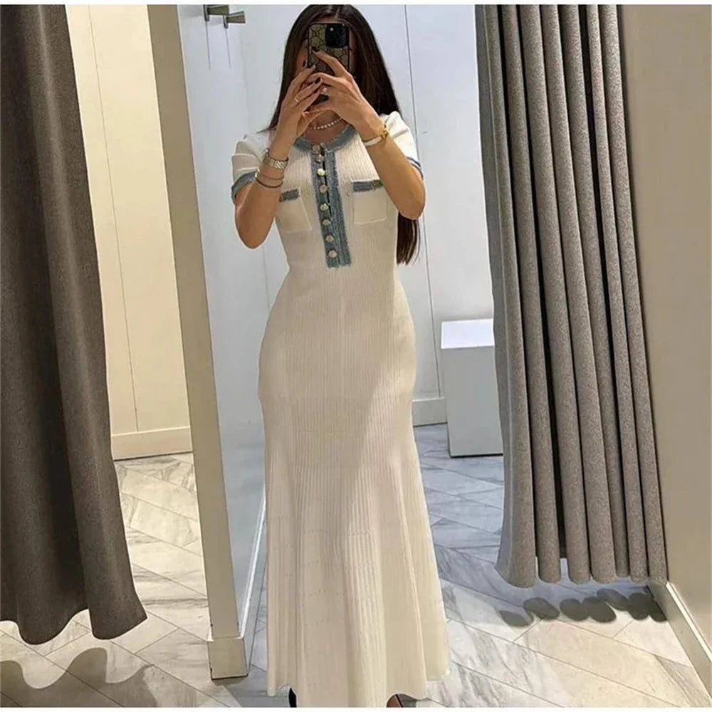 Women Knit Maxi Dress - Elegant Contrasting O-Neck Bodycon Dress With Metal Buttons - ZOOMNSTORE