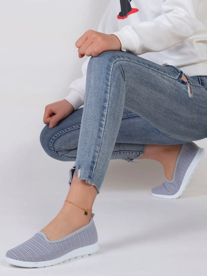 Women's Breathable Mesh Shoes - Summer Flat Casual Sneakers with Elastic Band Closure - ZOOMNSTORE