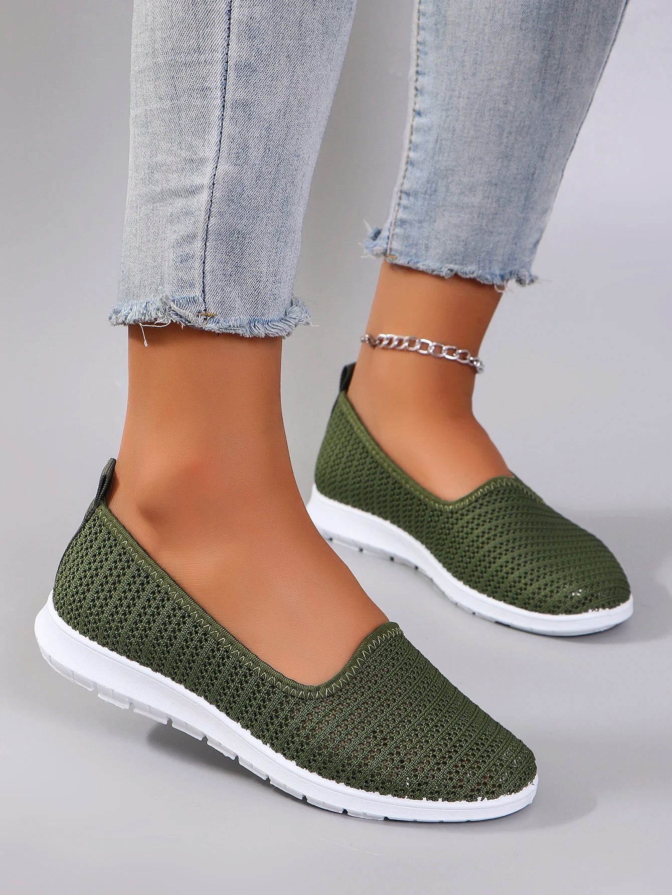 Women's Breathable Mesh Shoes - Summer Flat Casual Sneakers with Elastic Band Closure - ZOOMNSTORE