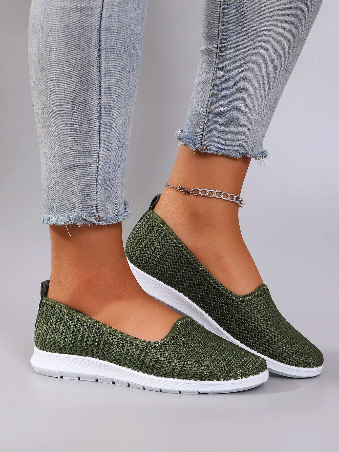 Women's Breathable Mesh Shoes - Summer Flat Casual Sneakers with Elastic Band Closure - ZOOMNSTORE