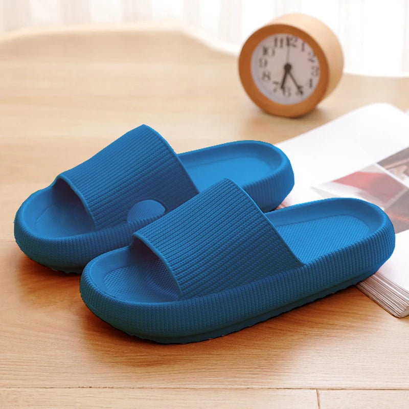 Womens Thick Platform Cloud Slippers - Soft Sole Pillow Slides  Non-Slip Beach Flip Flops - ZOOMNSTORE