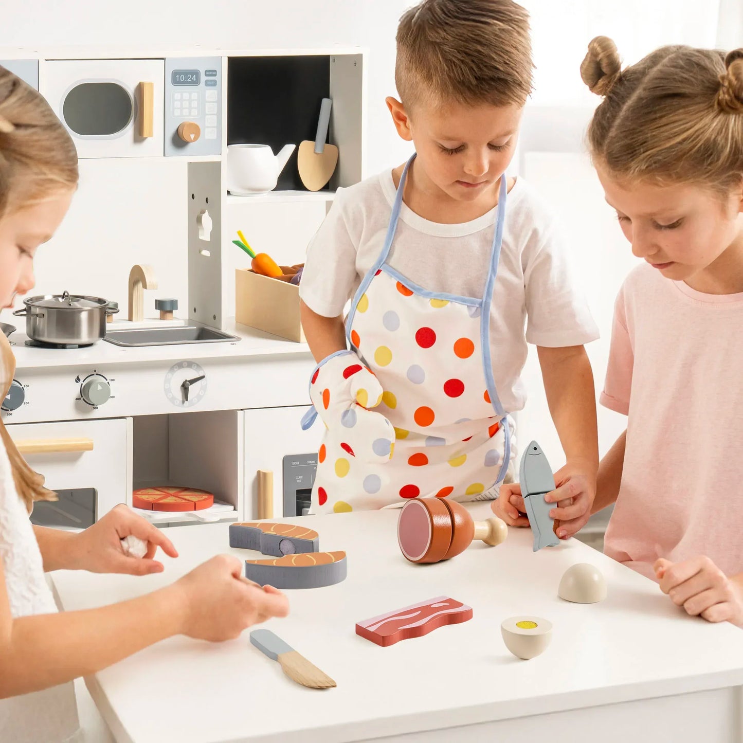 Robotime Robud Kitchen Pretend Toy Wooden Classic Game Educational Toy For Children Kids Gift Cutting Fruit Vegetable Food Set - ZOOMNSTORE